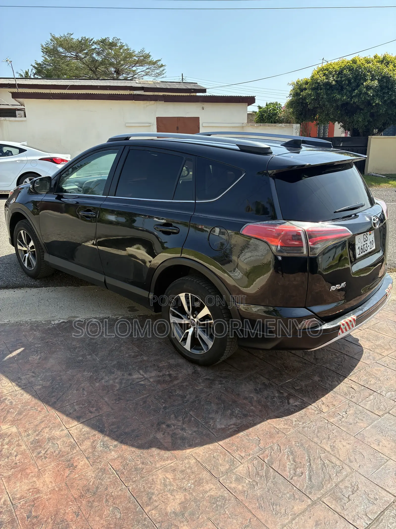 Toyota RAV4 XLE AWD (2.5L 4cyl 6A) 2017 Black