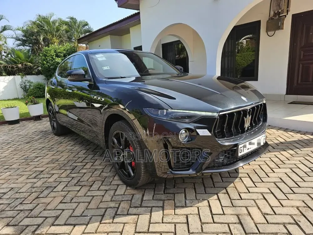 Maserati Levante 2022 Gray