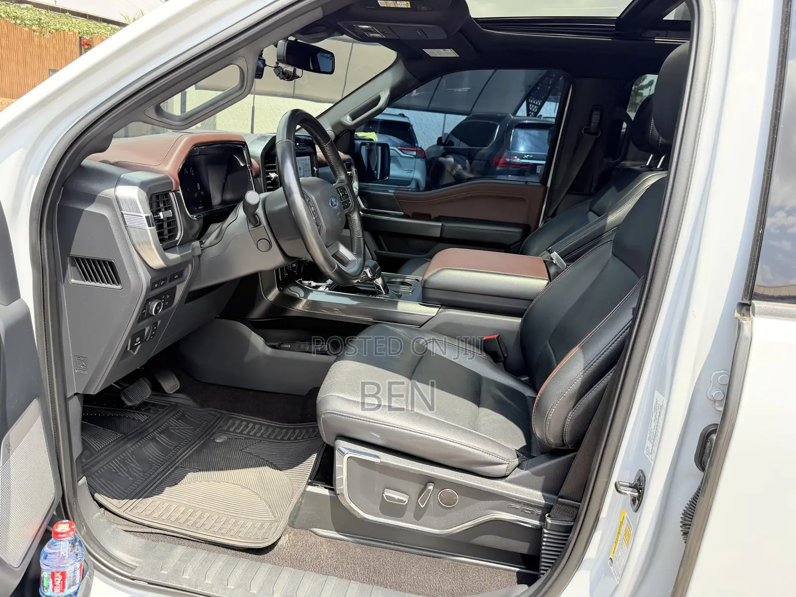 Ford F-150 LARIAT 2022 White