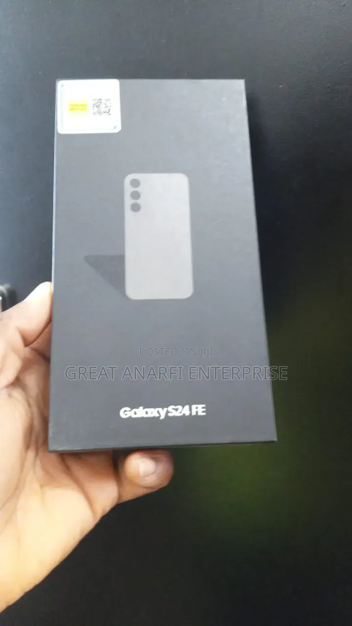 New Samsung Galaxy S24 FE 128 GB Black