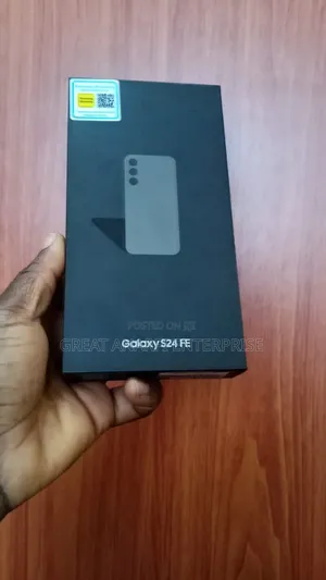 New Samsung Galaxy S24 FE 128 GB Black