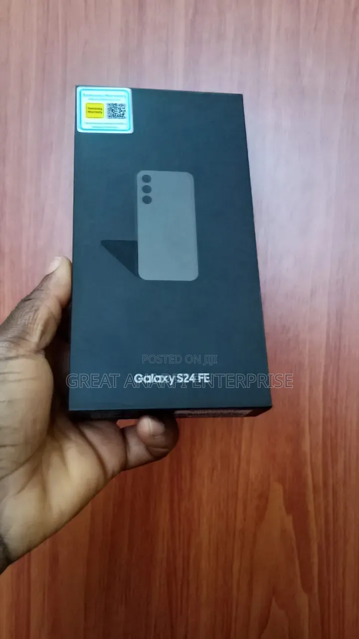 New Samsung Galaxy S24 FE 128 GB Black