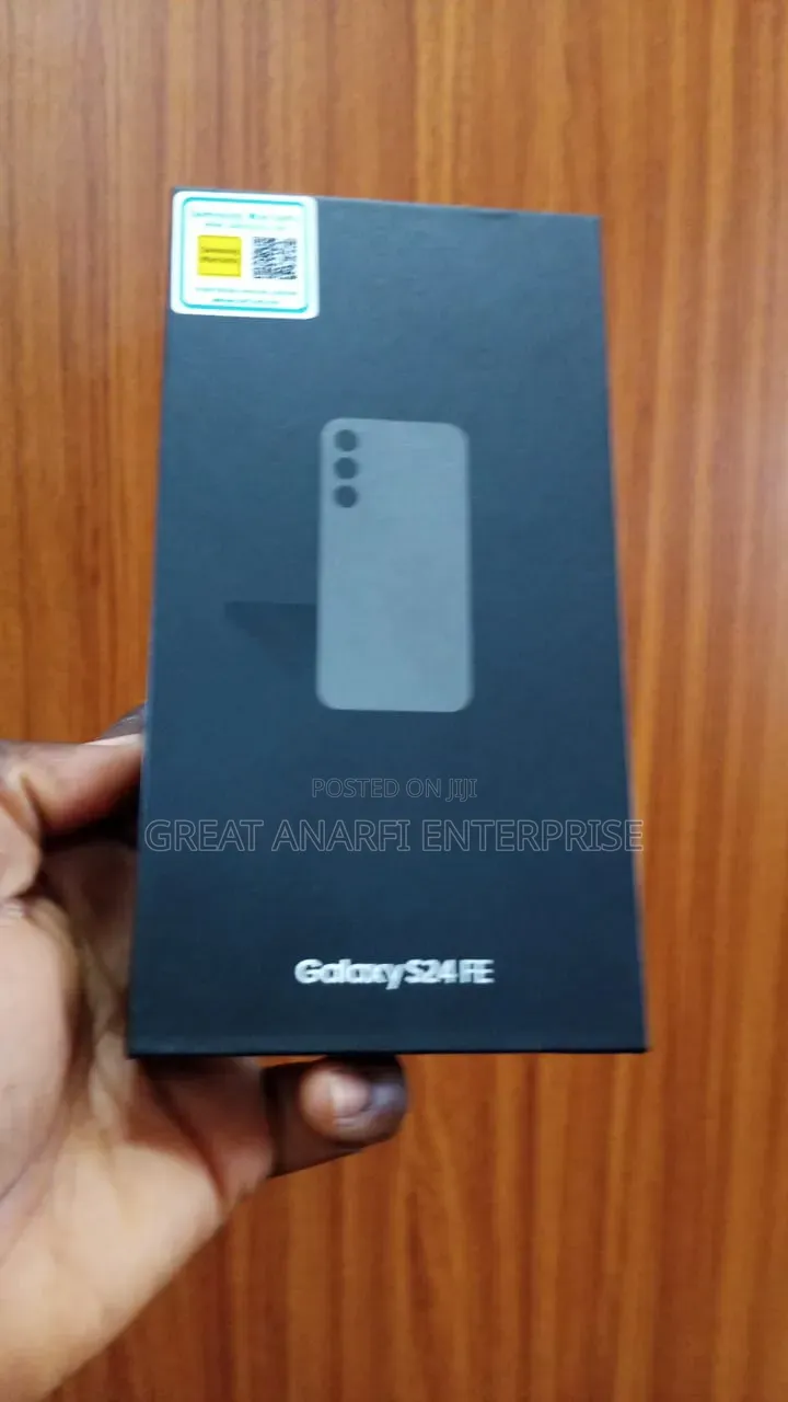 New Samsung Galaxy S24 FE 128 GB Black