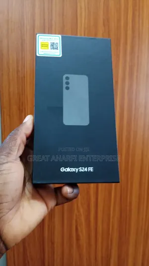 New Samsung Galaxy S24 FE 512 GB Black