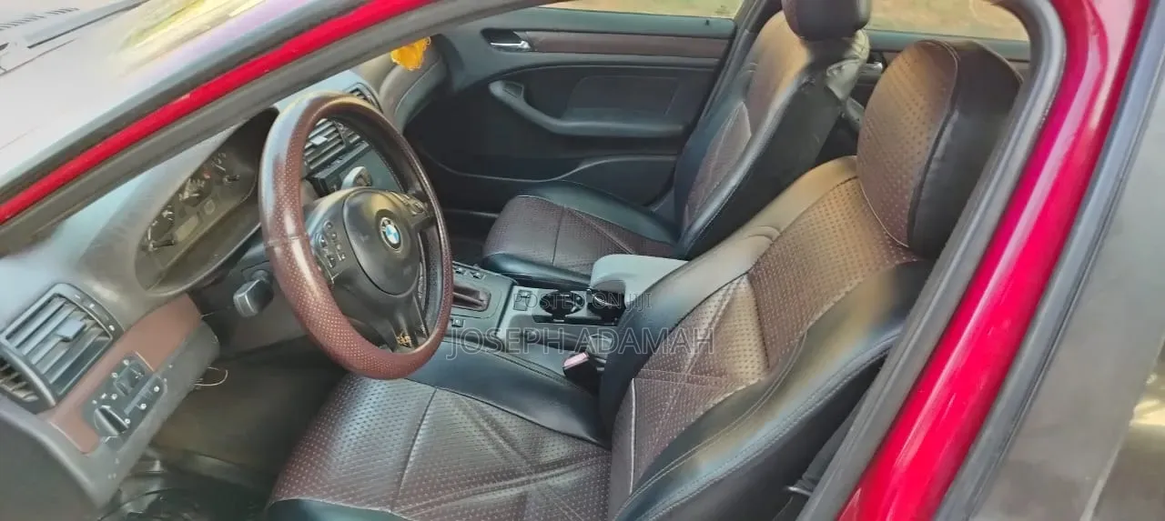 BMW 318i 2002 Burgundy