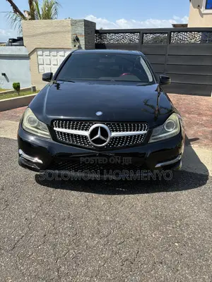 Mercedes-Benz C250 2014 Black