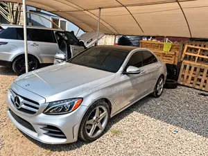 Mercedes-Benz C300 2017 Silver