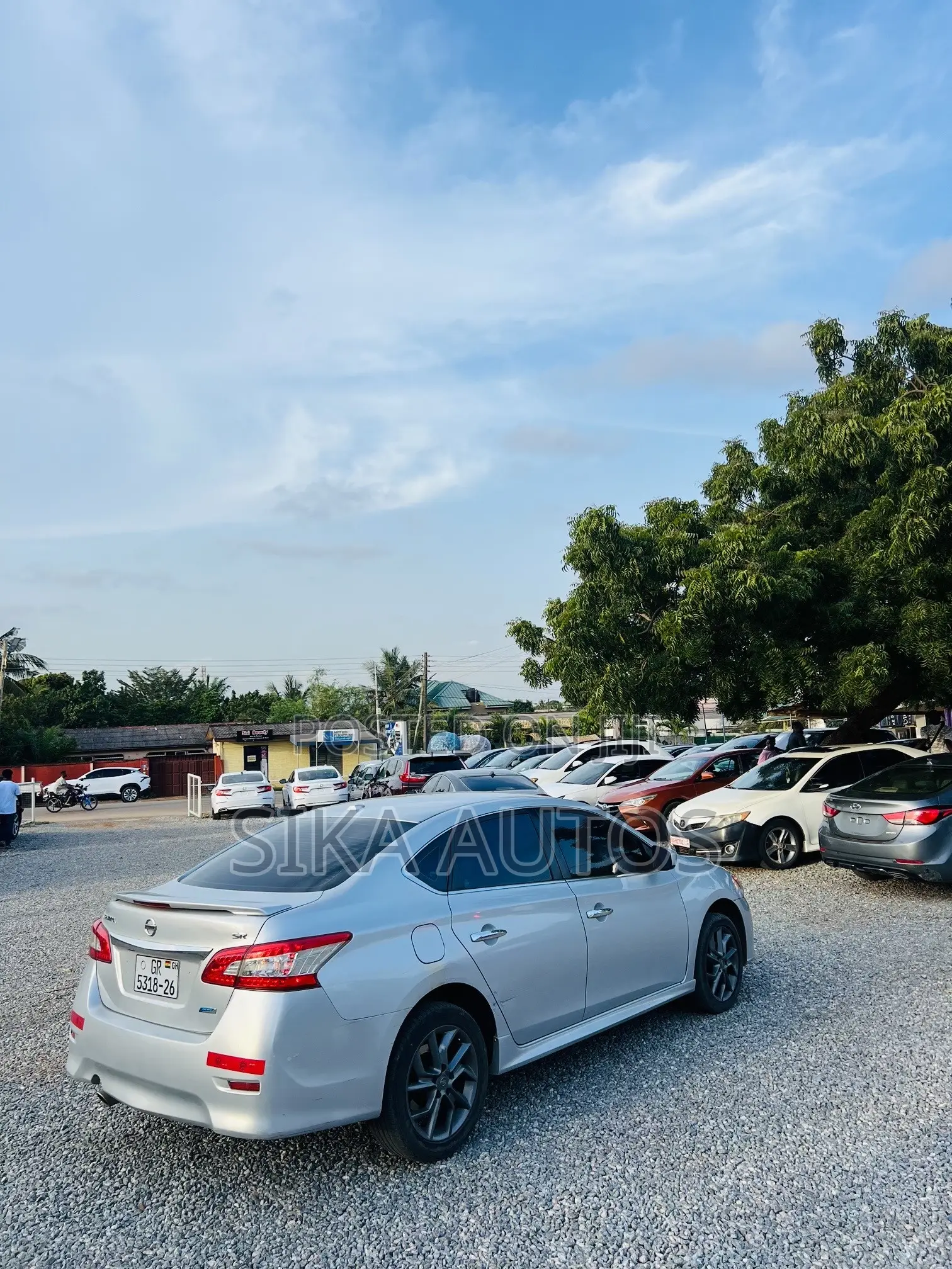 Nissan Sentra SR 4dr Sedan (1.8L 4cyl CVT) 2014 Gray
