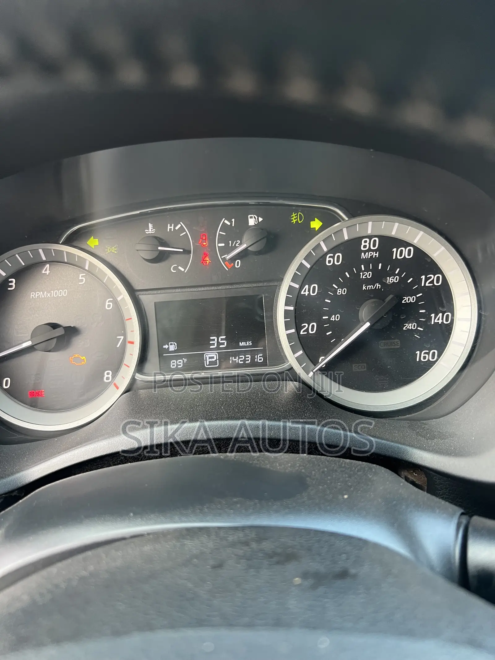 Nissan Sentra SR 4dr Sedan (1.8L 4cyl CVT) 2014 Gray