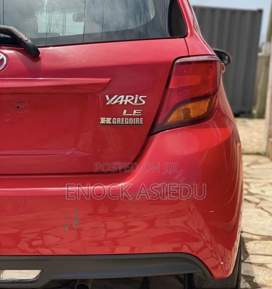 Toyota Yaris LE Hatchback 5dr 2014 Red