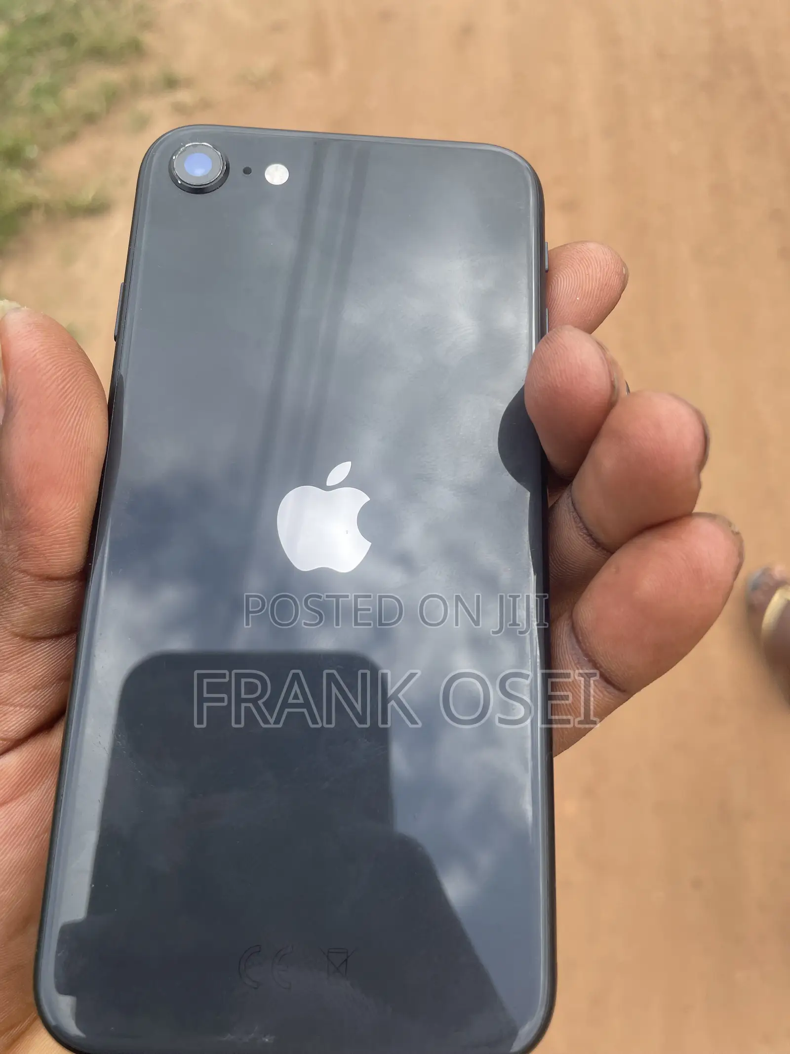 Apple iPhone SE (2020) 64 GB Black