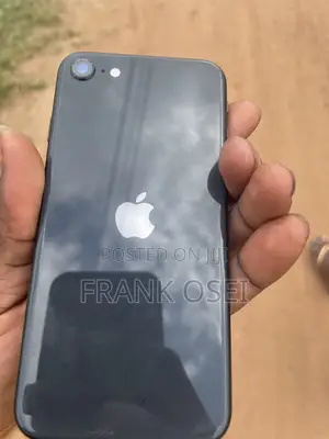 Apple iPhone SE (2020) 64 GB Black