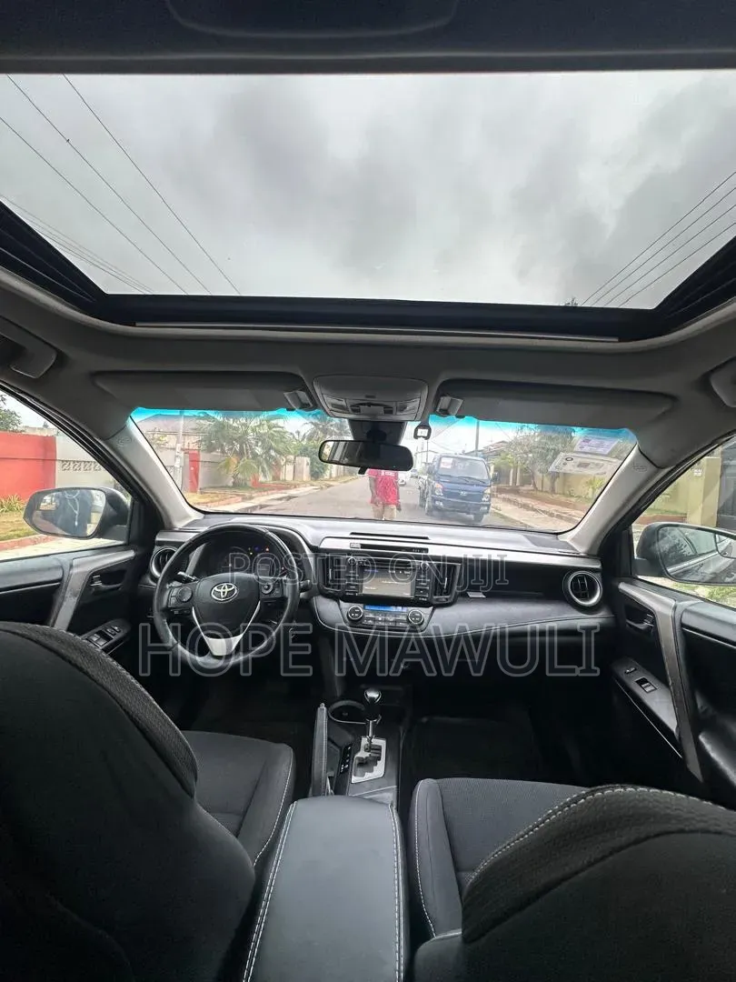 Toyota RAV4 XLE AWD (2.5L 4cyl 6A) 2017 Black