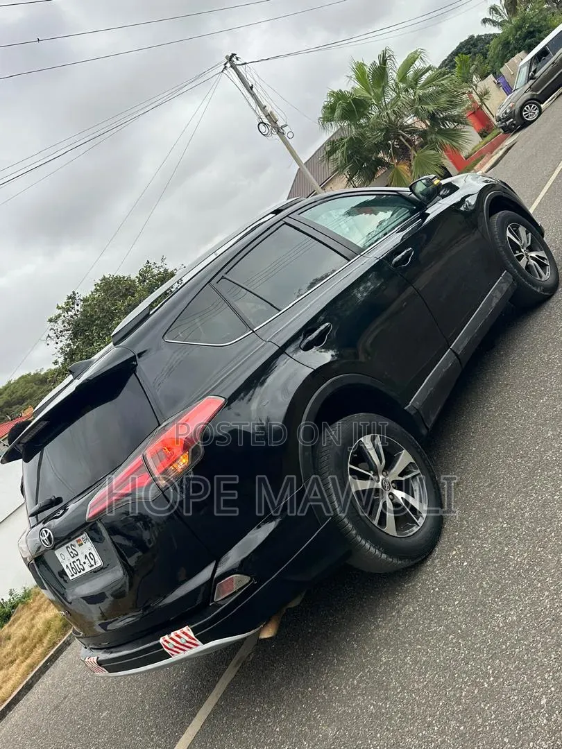 Toyota RAV4 XLE AWD (2.5L 4cyl 6A) 2017 Black