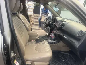 Toyota RAV4 4x4 2009 Brown
