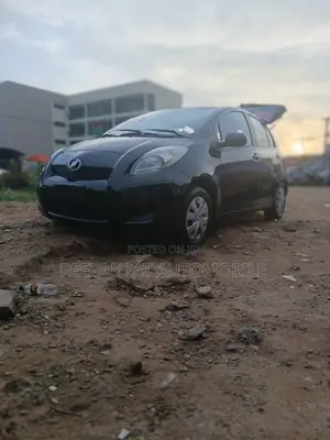 Toyota Vitz 2010 Black