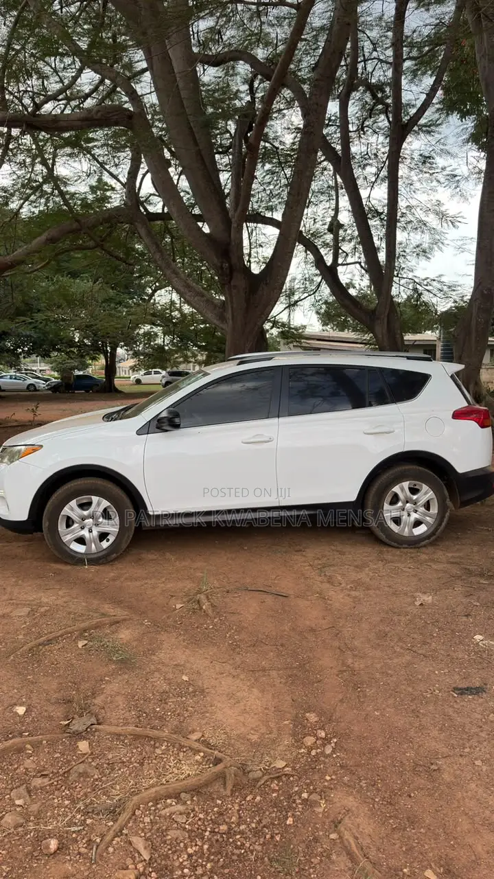 Toyota RAV4 LE 4dr SUV AWD (2.5L 4cyl 6A) 2014 White