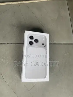 New Apple iPhone 17 Pro Max 512 GB Silver