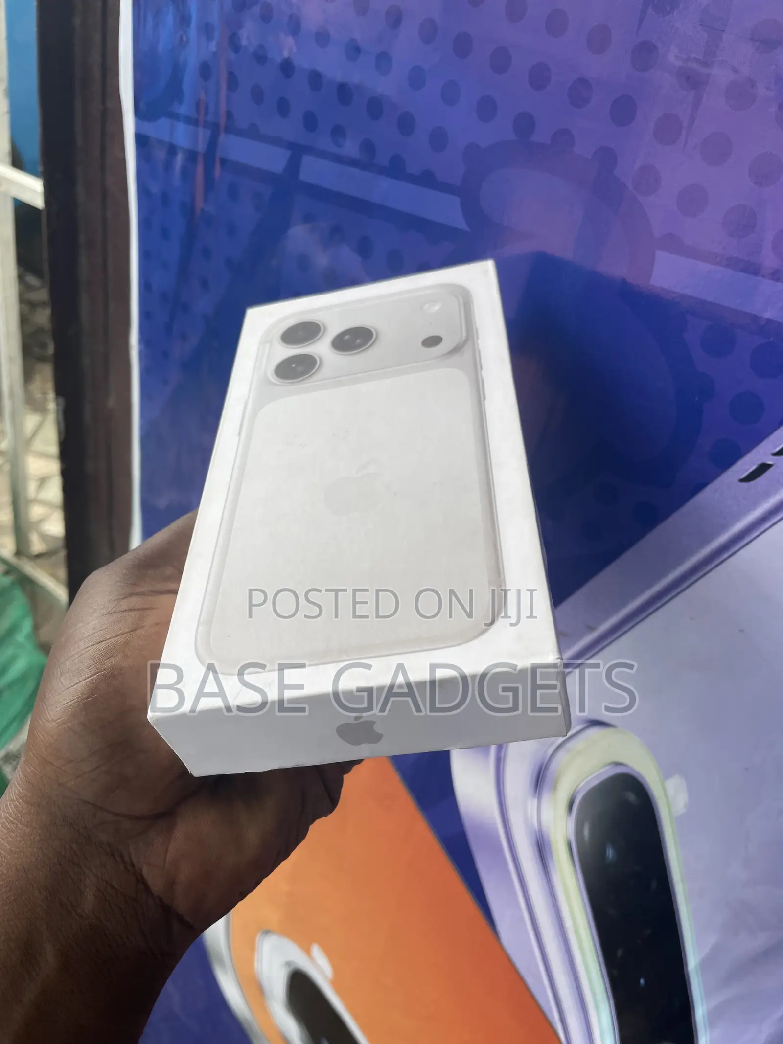 New Apple iPhone 17 Pro Max 1 TB Silver