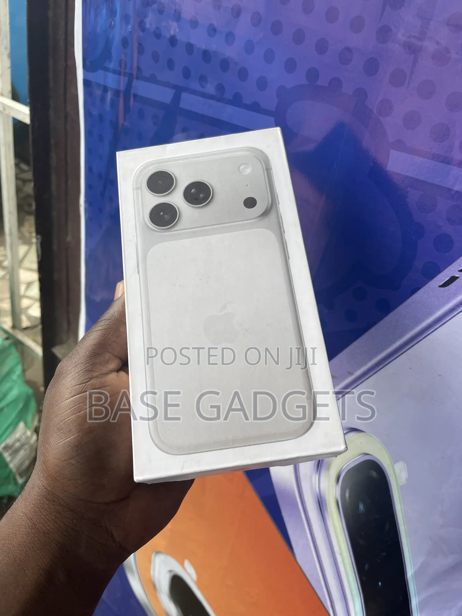 New Apple iPhone 17 Pro Max 1 TB Silver