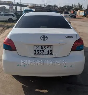 Toyota Yaris 2008 White