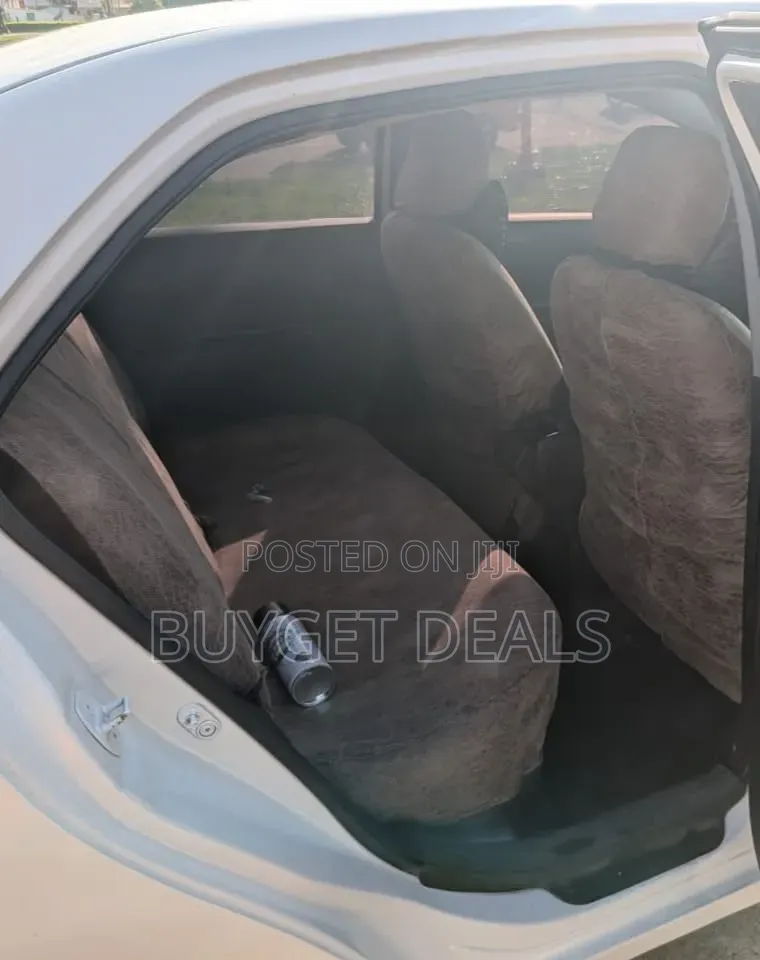 Toyota Yaris 2008 White