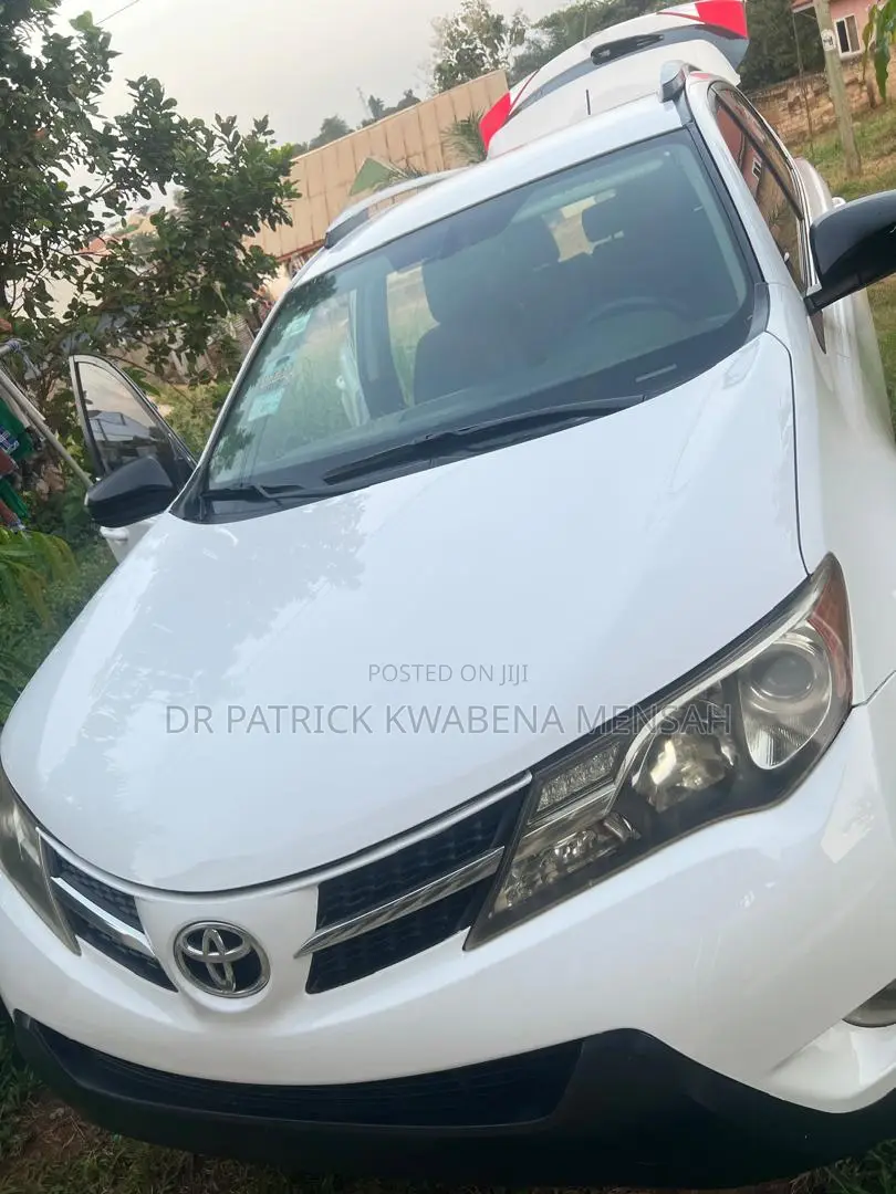 Toyota RAV4 LE 4dr SUV AWD (2.5L 4cyl 6A) 2014 White