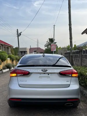 Kia Forte EX Sedan 2017 Silver