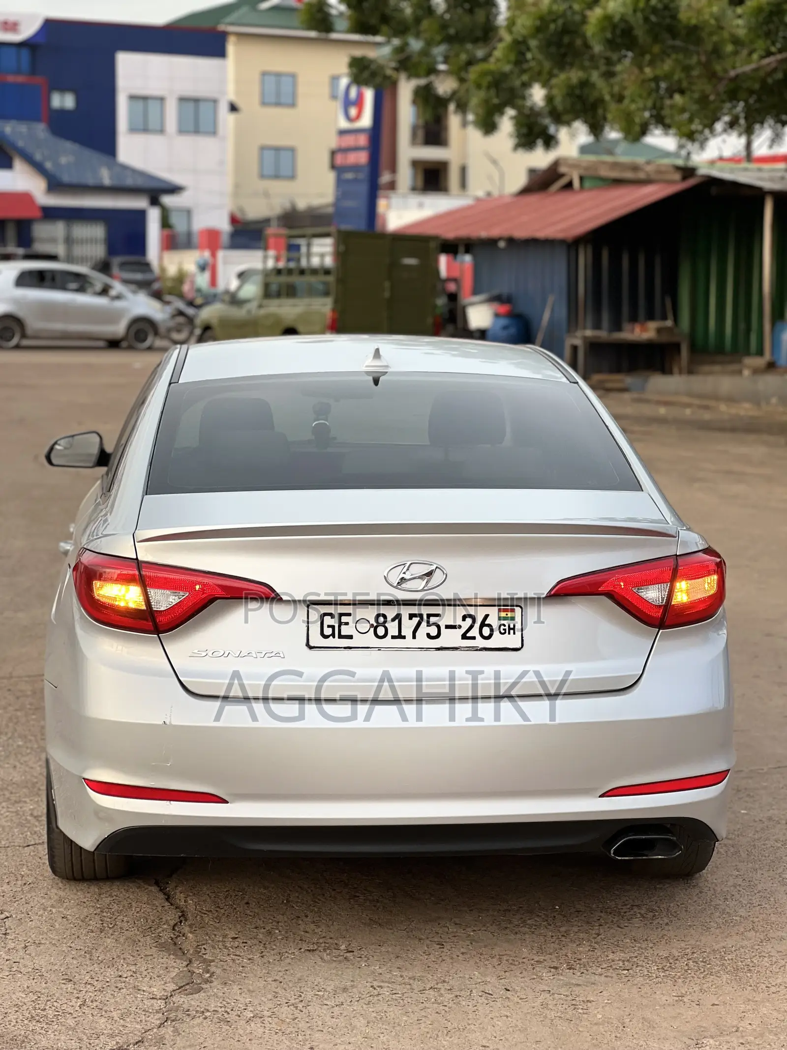 Hyundai Sonata SE 4dr Sedan (2.4L 4cyl 6A) 2015 Silver