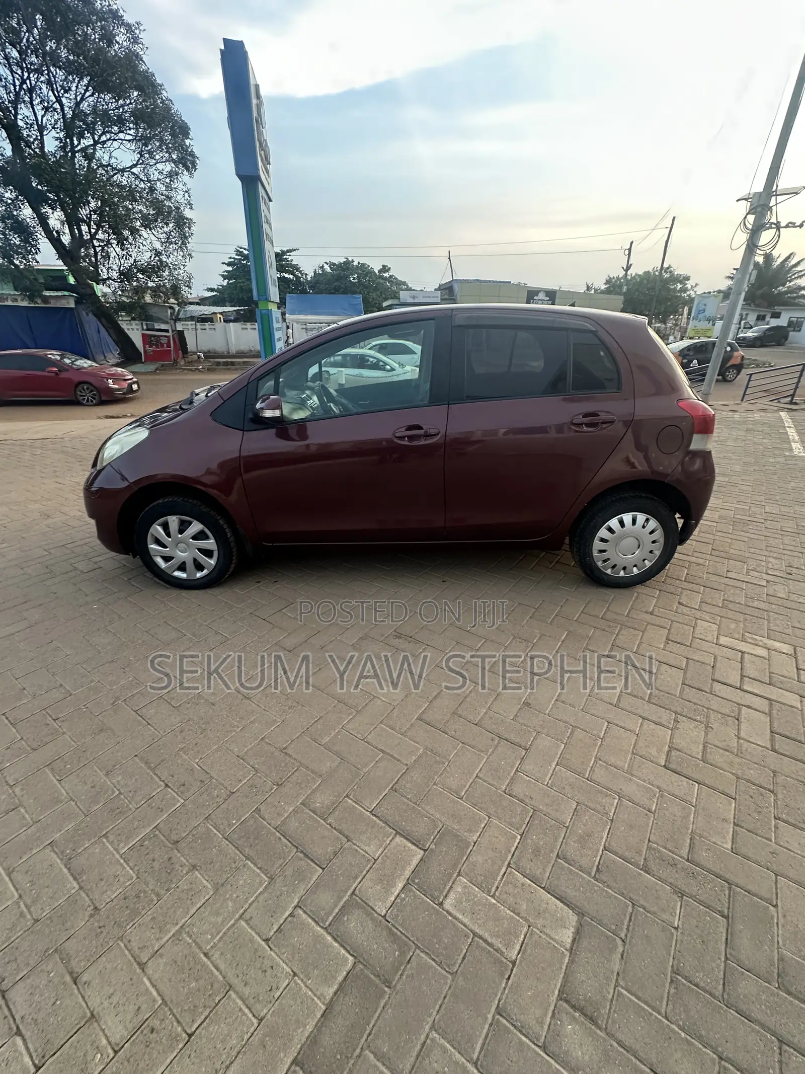 Toyota Vitz 2010 Orange