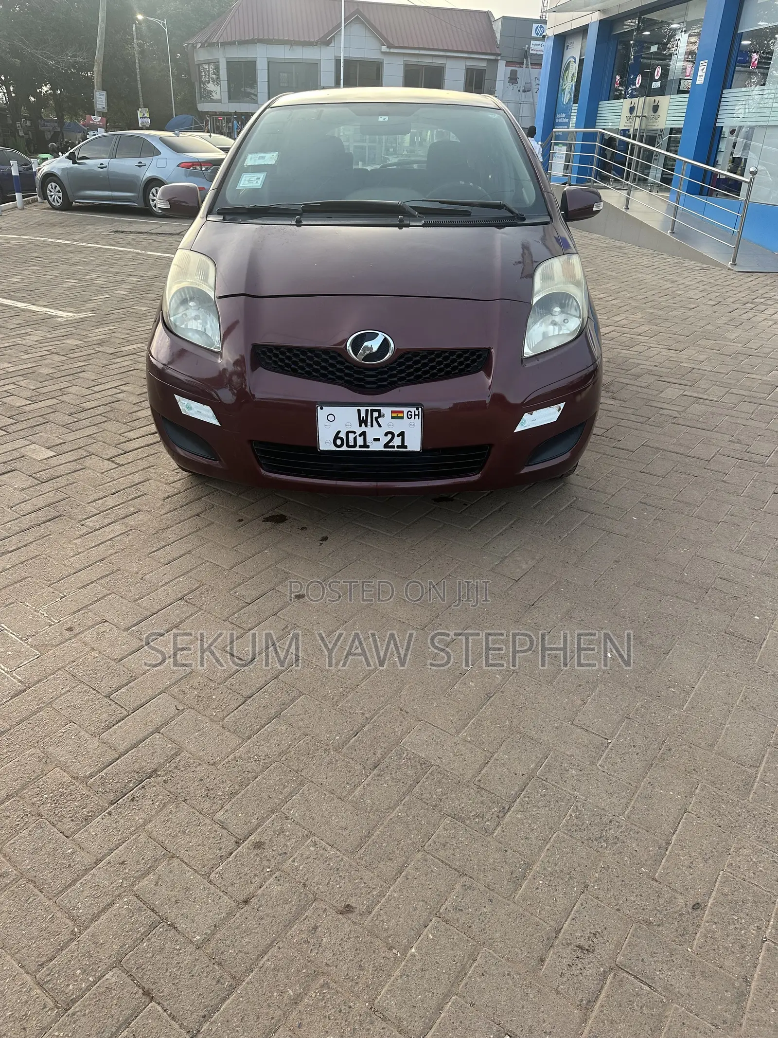 Toyota Vitz 2010 Orange