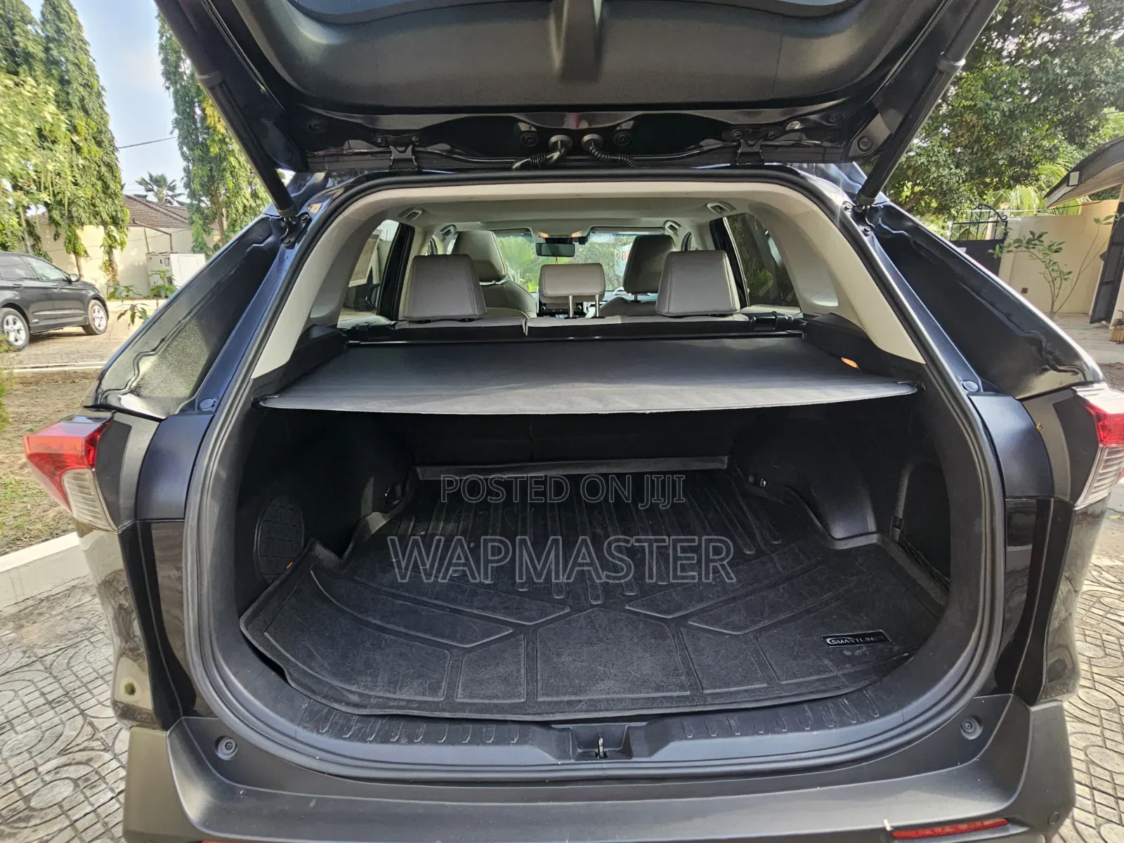 Toyota RAV4 Limited AWD 2020 Black