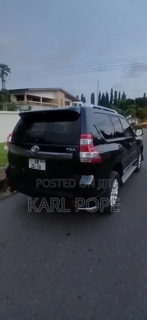 Toyota Land Cruiser Prado 2016 Black