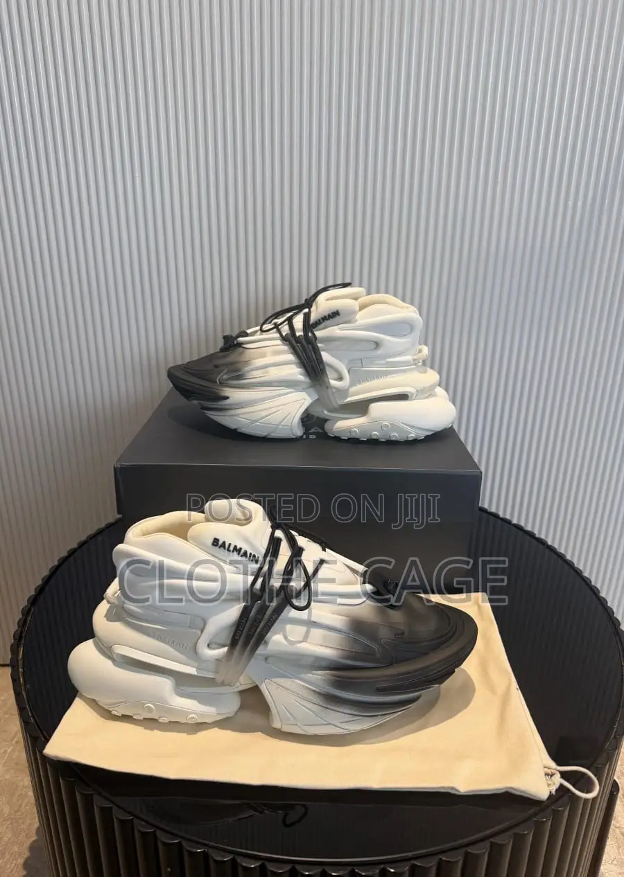 Balmain Unicorn Low-Top Sneakers