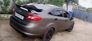 Ford Fiesta SE Sedan 2012 Gray
