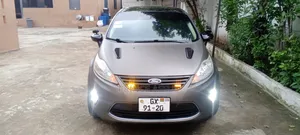 Ford Fiesta SE Sedan 2012 Gray