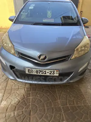 Toyota Vitz 2012 Blue
