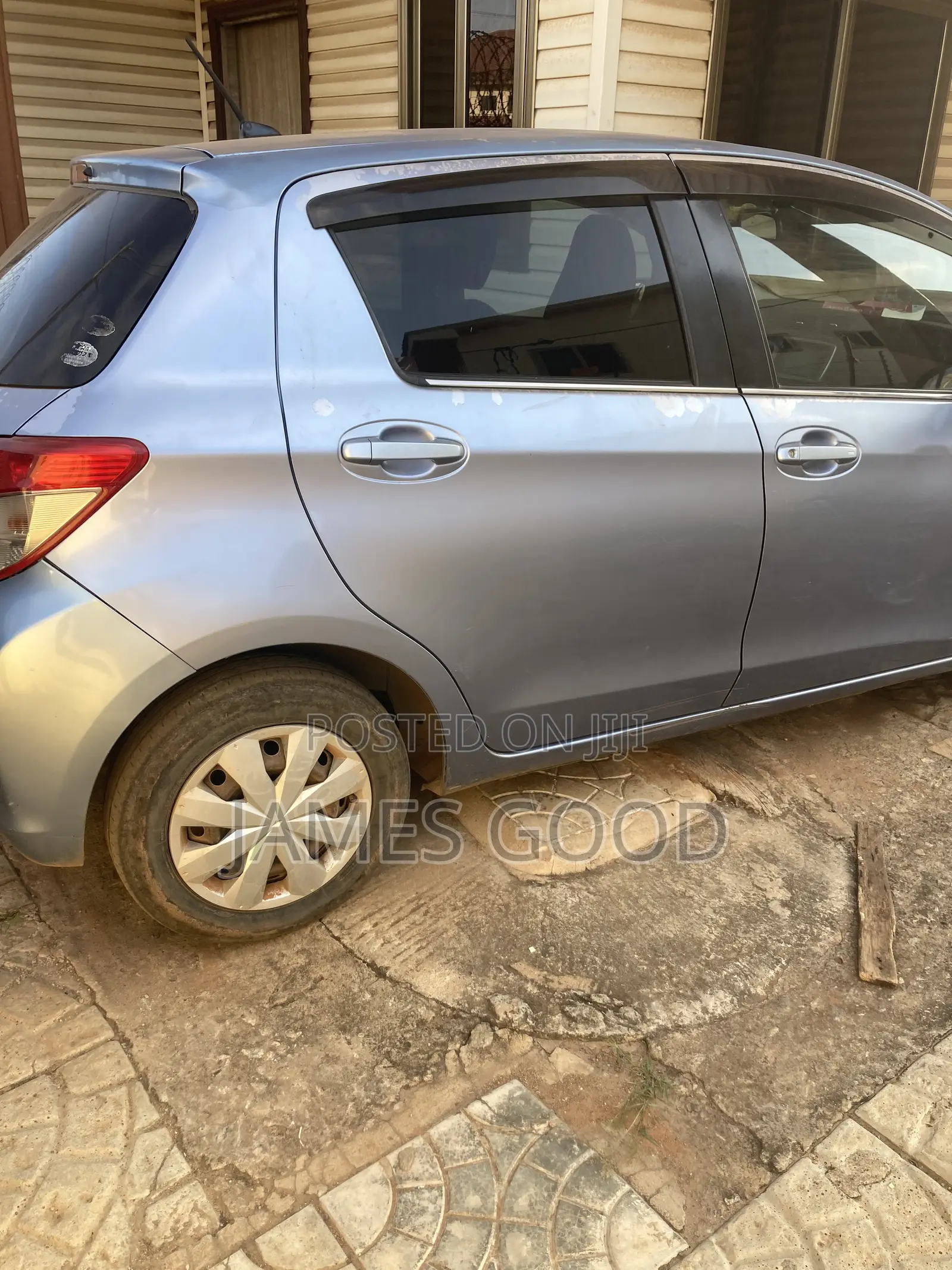 Toyota Vitz 2012 Blue