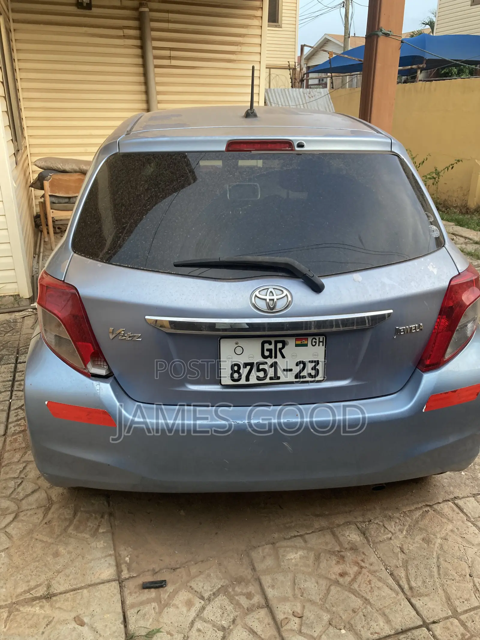 Toyota Vitz 2012 Blue
