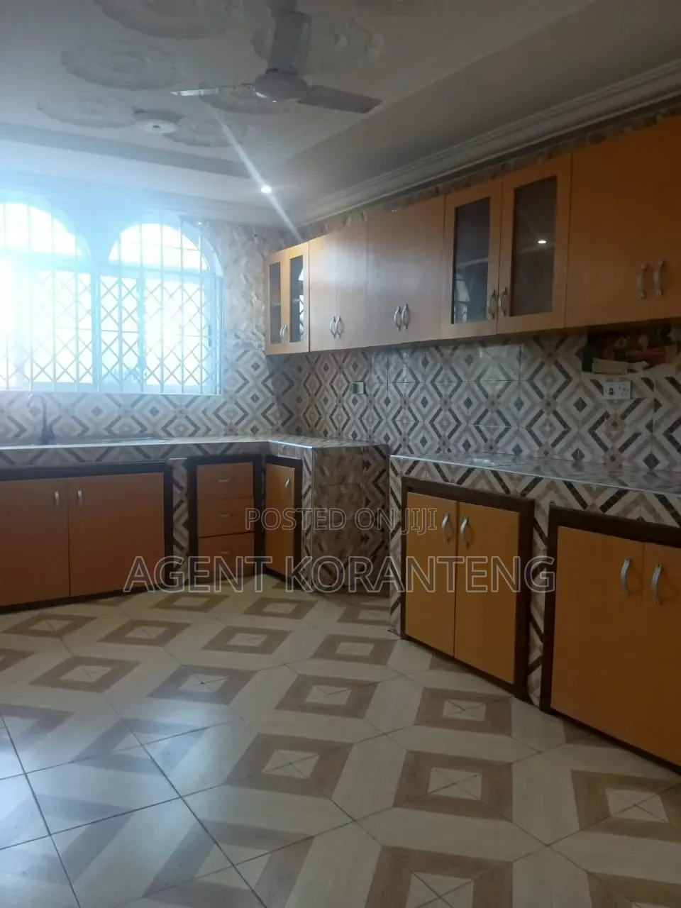 3bdrm Apartment in Oyarifa Mall Area for rent