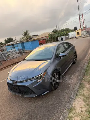 Toyota Corolla LE 2020 Blue