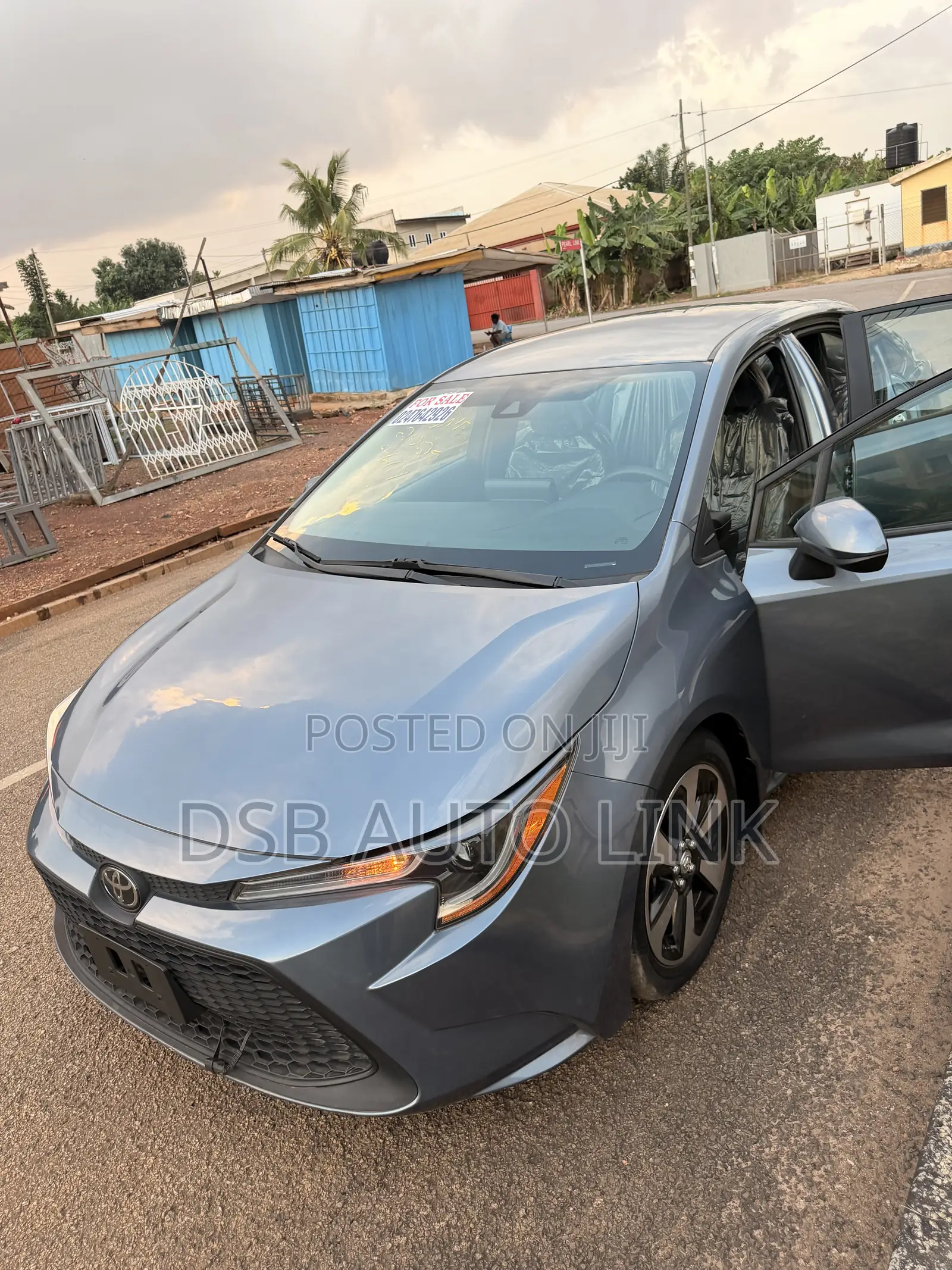 Toyota Corolla LE 2020 Blue