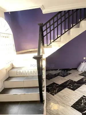 4bdrm House in Kwabenya, Accra Metropolitan for sale