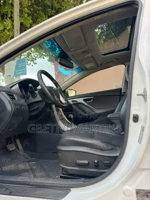 Hyundai Elantra 2013 White