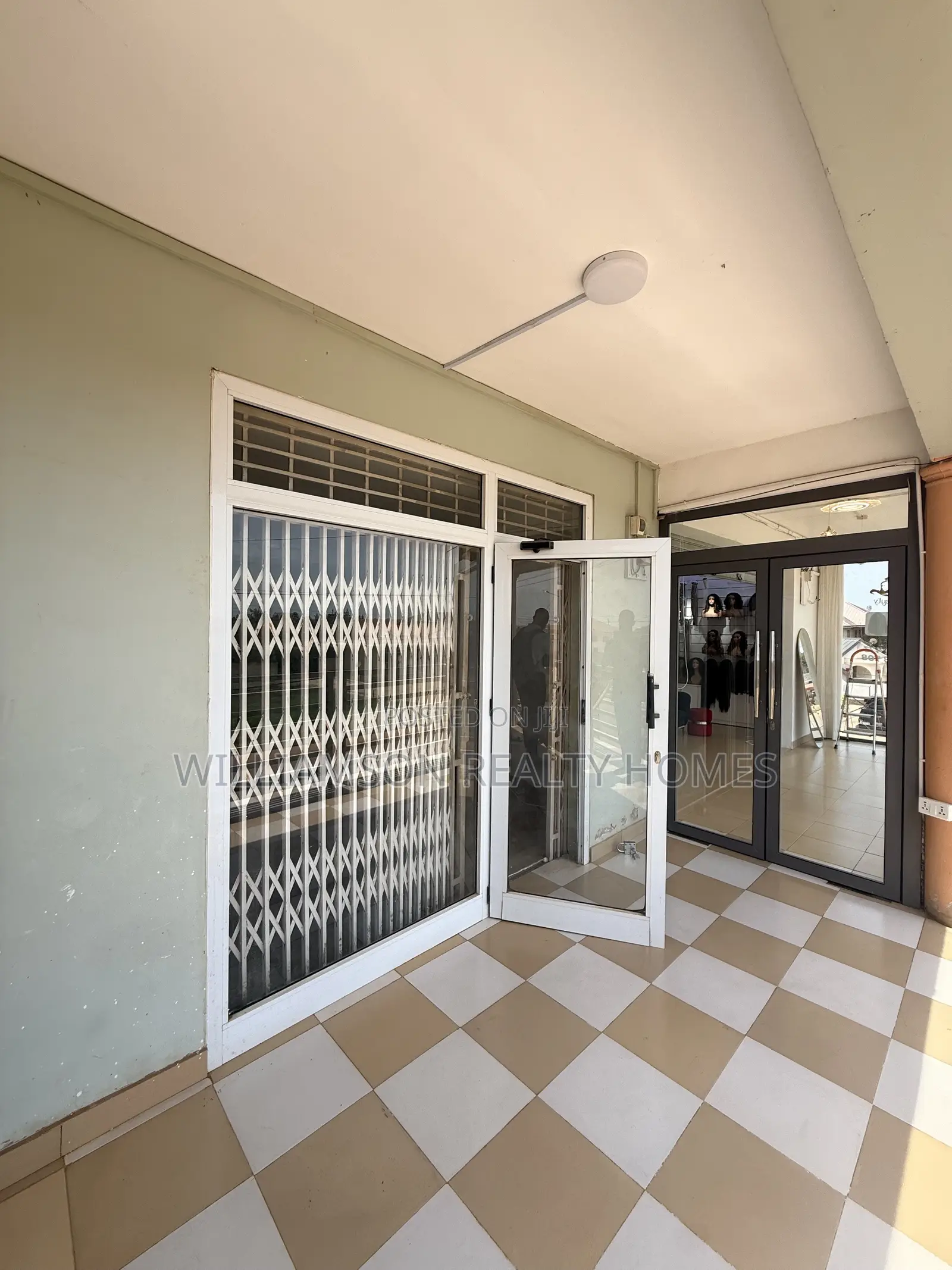 “1year” Road Side Shop/Store/Office Space/Showroom/Warehouse,spintex