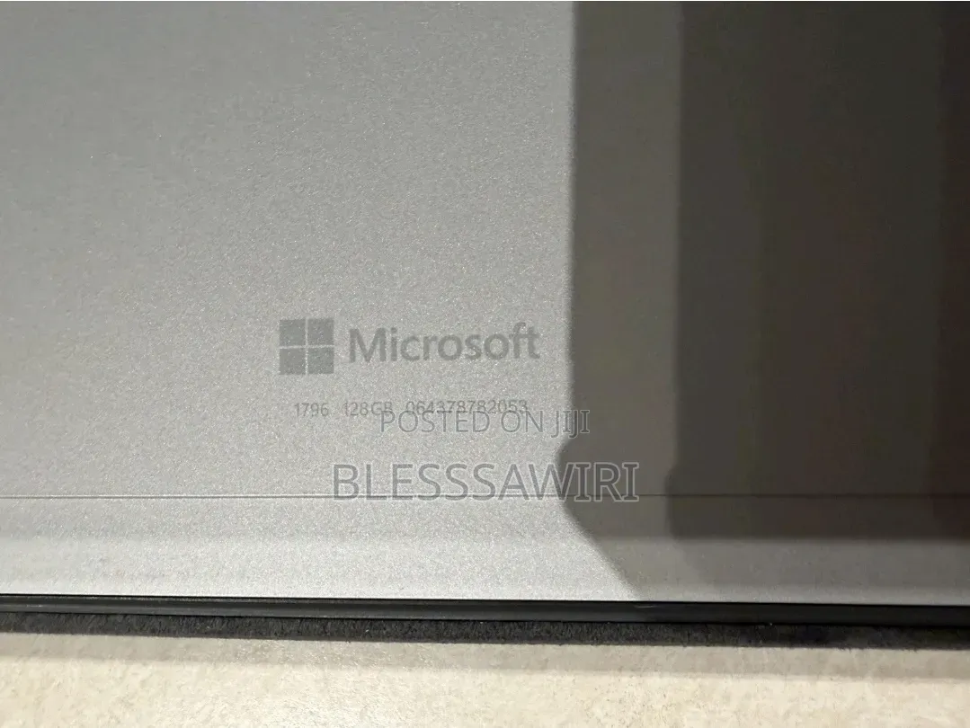 Laptop Microsoft Surface Pro 5 4GB Intel Core i5 SSD 128GB