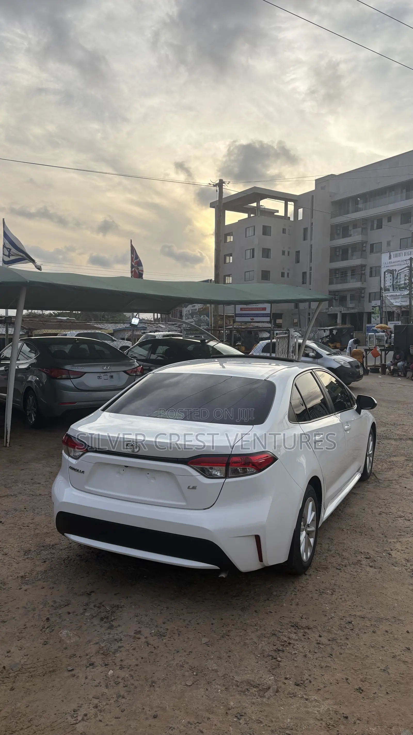 Toyota Corolla LE 2020 White