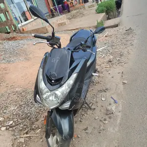 Yamaha 2016 Black