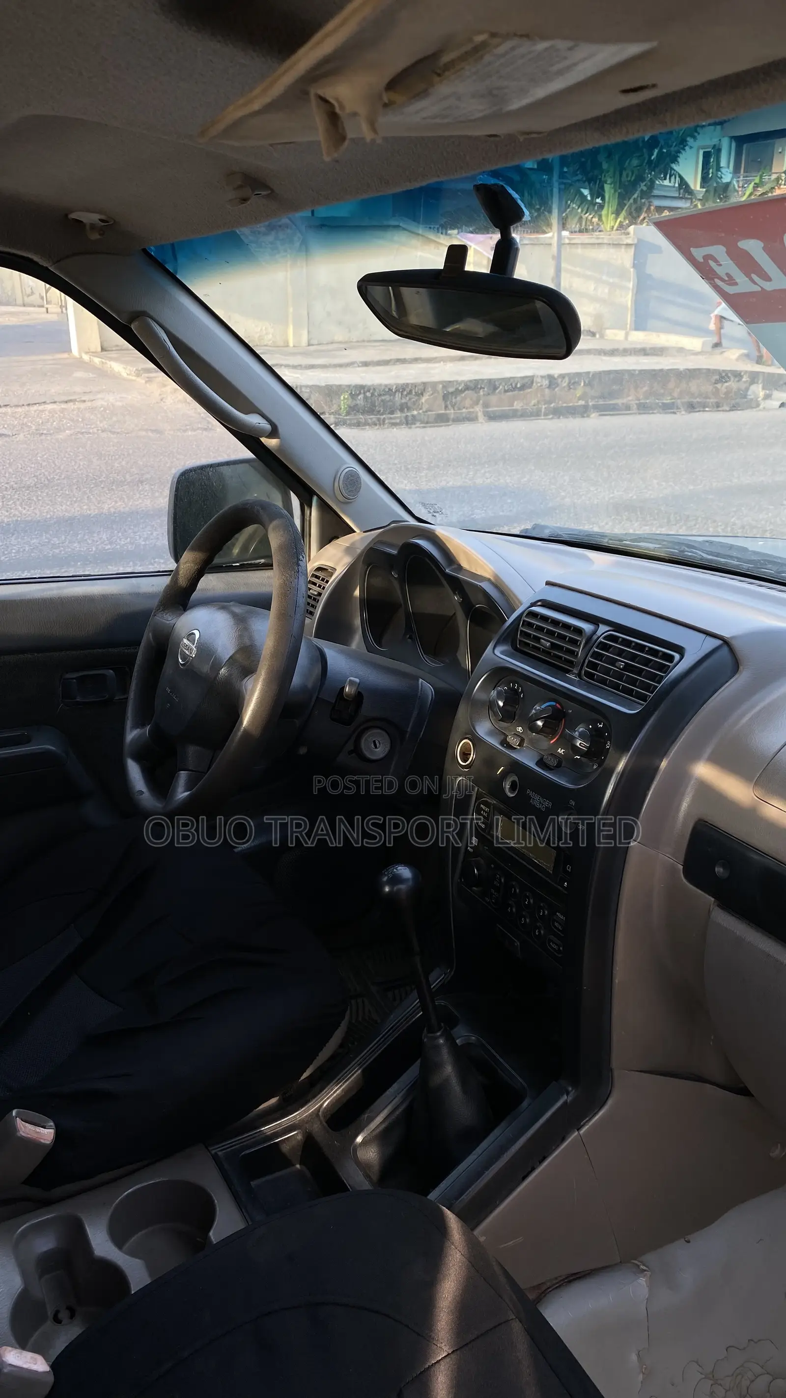 Nissan Frontier 2004 Black