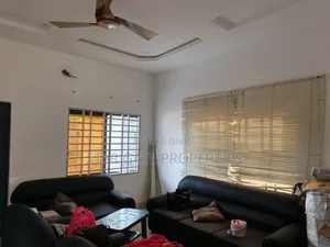2bdrm House in Tikrom, Adako Jarchi, Kumasi Metropolitan for sale